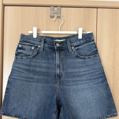 Levi's High Waist Baggy Denim Shorts in Mittelblau