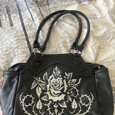 Borsa Killstar con ricamo di rose