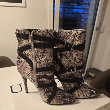 Chaussures Guess 