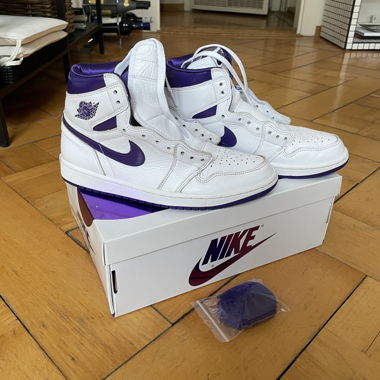 Nike Women 1985 Air Jordan 1 High OG