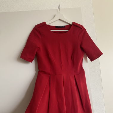Kleid von Zara M Rot