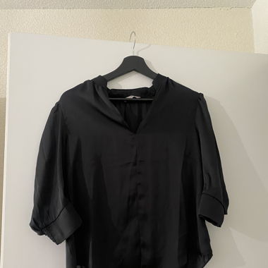 Black shirt 