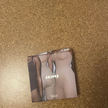 SKIMS - Seamless Sculpt Thong Bodysuit - NEW