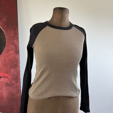 Langarm-Rib-Top zweifarbig Brandy Melville