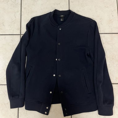 Leichter Pullover / Mantel