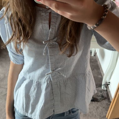 Blouse rayée H&M avec nœuds, T. 164
