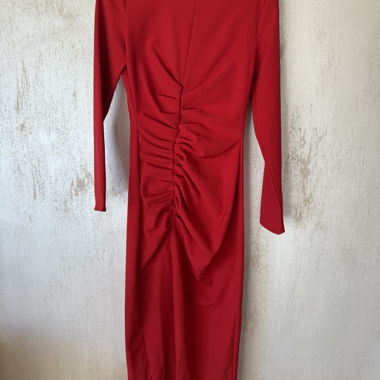 Zara-Kleid