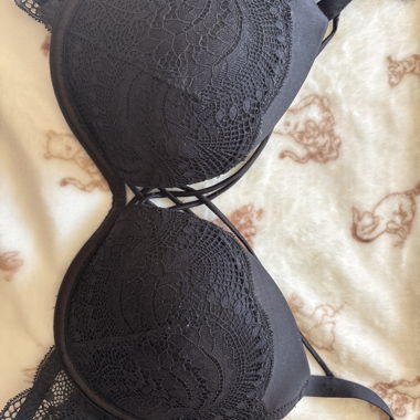 Reggiseno nero in pizzo