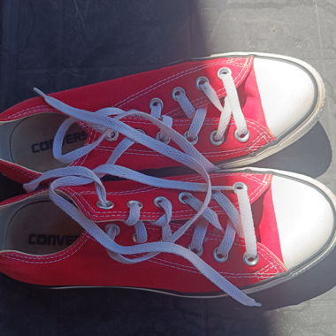 Baskets Converse rouges