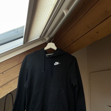 NIKE club hoodie