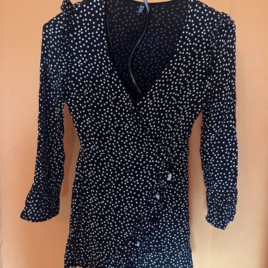 Robe cache-coeur à pois