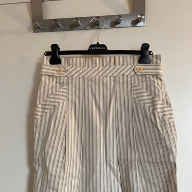 Jupe courte droite en coton