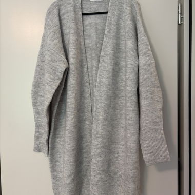Grau offener Cardigan