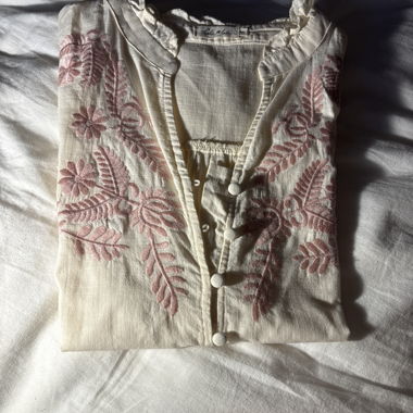 blusa ricamata 