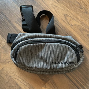 Dakine waist bag grey