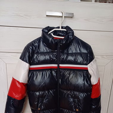 Veste Tommy Hilfiger taille 164