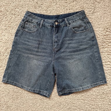 Shorts in denim