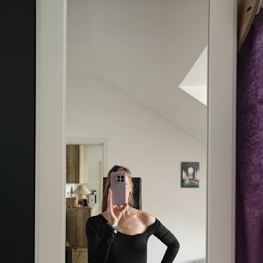 Body noir manches longues asymétrique (neuf)