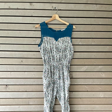Ärmelloser Jumpsuit