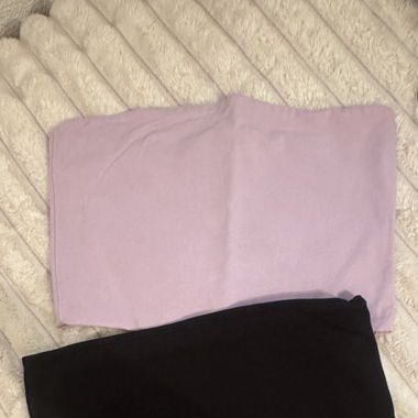 2 Tops