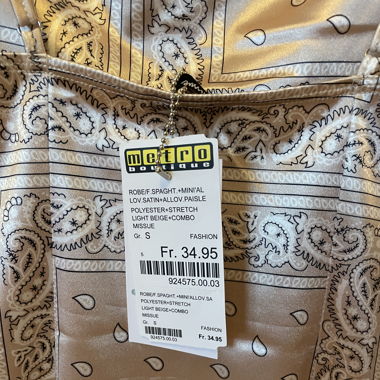 Kleid Satin Neu