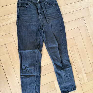 Schwarze Mom-Jeans 27/32