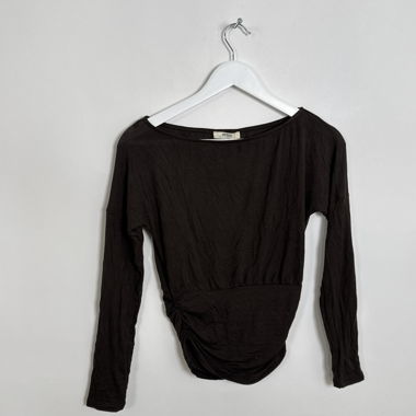 Top a maniche lunghe Stradivarius