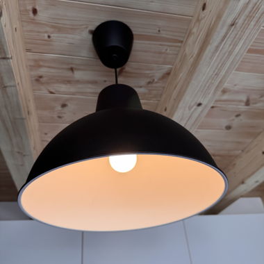 Lampada a sospensione nera mezza sfera 2x