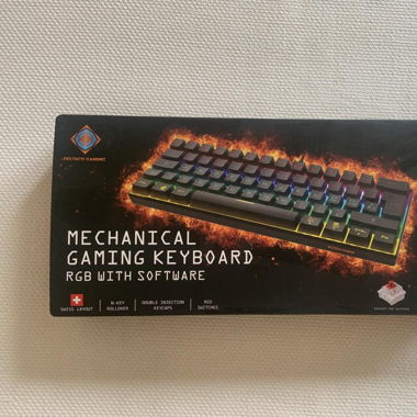 CLAVIER GAMING MÉCANIQUE RGB