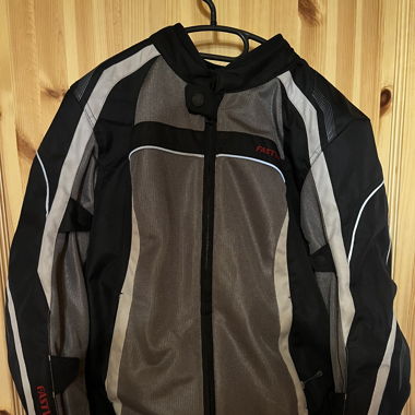 Stylische Töff-Jacke zu verkaufen