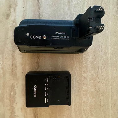 Poignée d'alimentation Canon BG-E6 et chargeur LC-E6E
