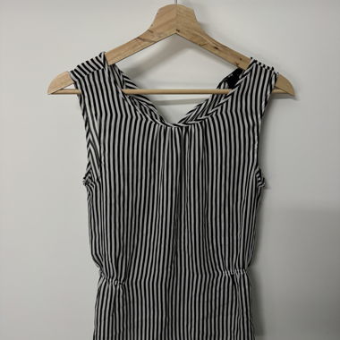 Schwarz-weiss gestreifte Bluse