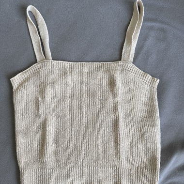 Top in maglia con spalline