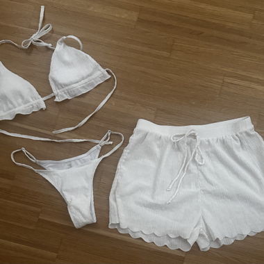 Set bikini bianco 3 pezzi