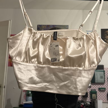 Crop top blanc coquille d'œuf