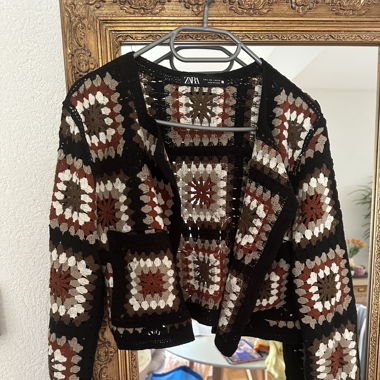 Cardigan en crochet 
