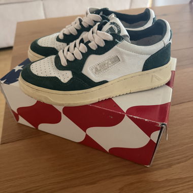 AUTRY Taglia 35 (Green Court Limited Edition)