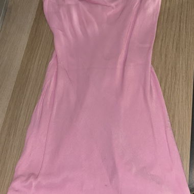 Rosa Kleid