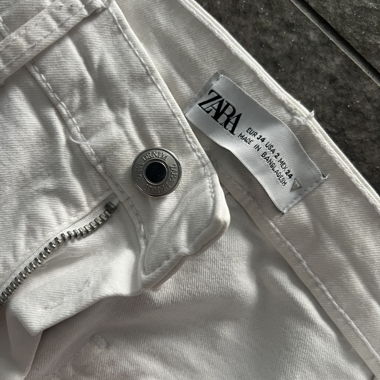 Jeans, white