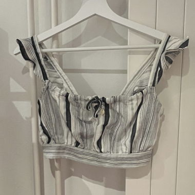 gestreiftes Top