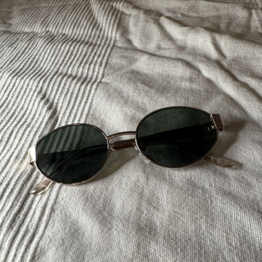 Lunettes de soleil ovales