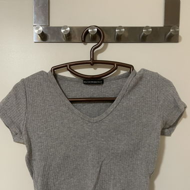 Cute grey crop top 