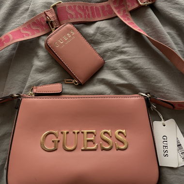 Guess Umhaengetasche 