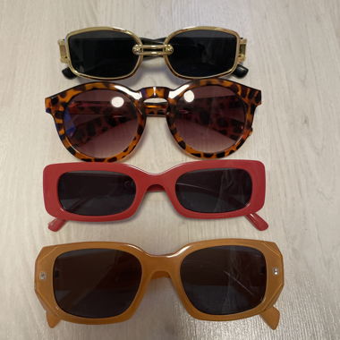 Lot de lunettes de soleil (4 pièces)