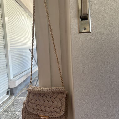 Borsa a tracolla intrecciata