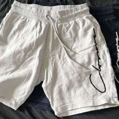  2 Short closet London 