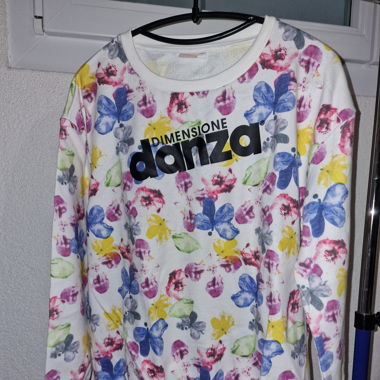 Trainer Hose und Pulli