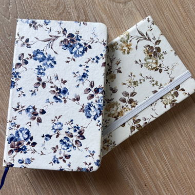 Florale Notizbücher mit Hartpappeinband