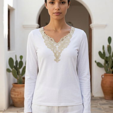 Weisses besticktes Top