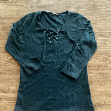 Blaues langarm Top